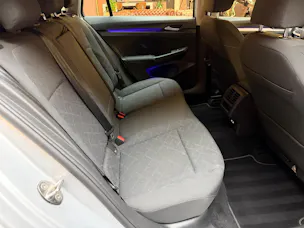VW Golf VIII Variant 1.0 eTSI Life DSG