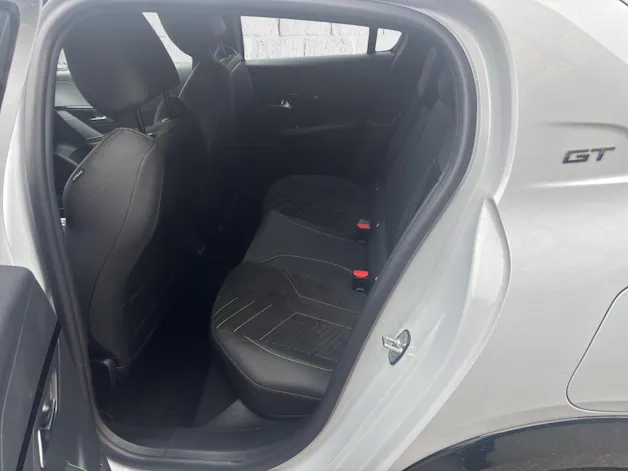 Peugeot 208 1.2 Hybrid 145 GT