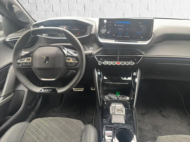 Peugeot 208 1.2 Hybrid 145 GT