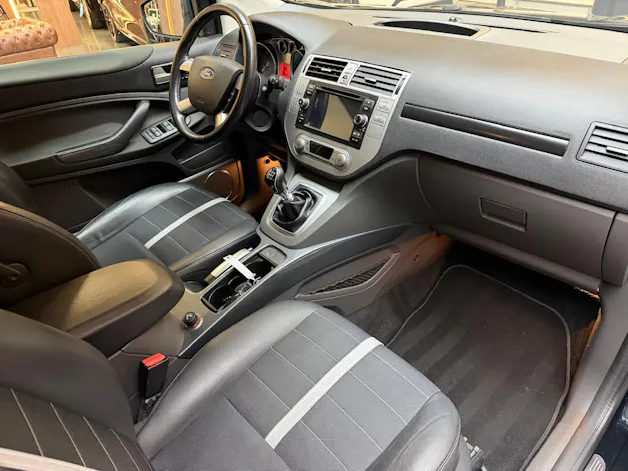 Ford Kuga 2.0 TDCi 140 Titanium