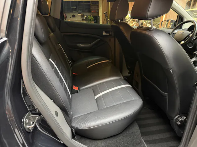 Ford Kuga 2.0 TDCi 140 Titanium