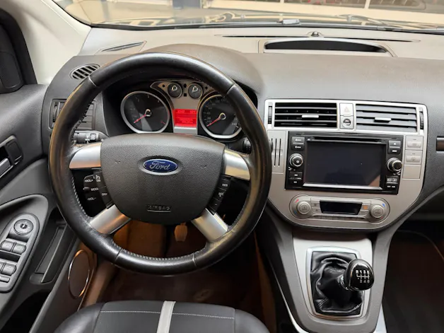 Ford Kuga 2.0 TDCi 140 Titanium