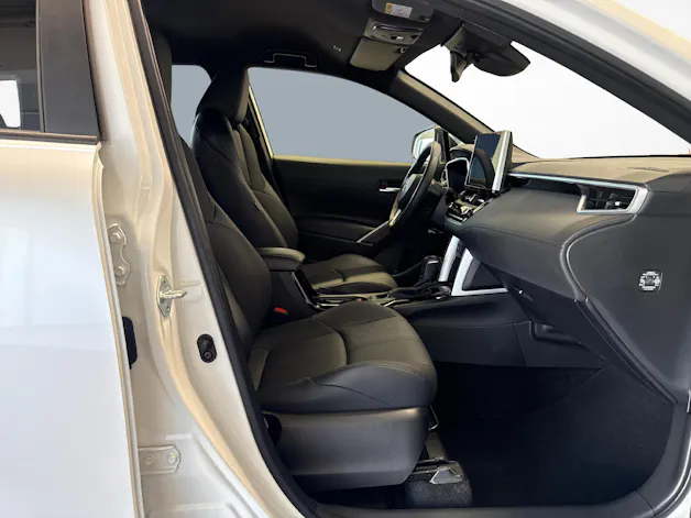 Toyota Corolla Cross 2.0 HSD Premium AWD-i + Gancio traino amovibile e Ruote invernali incluse