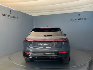 Audi Q8 e-tron 50 S Line quattro