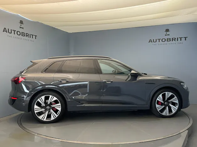 Audi Q8 e-tron 50 S Line quattro