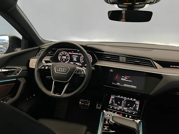 Audi Q8 e-tron 50 S Line quattro