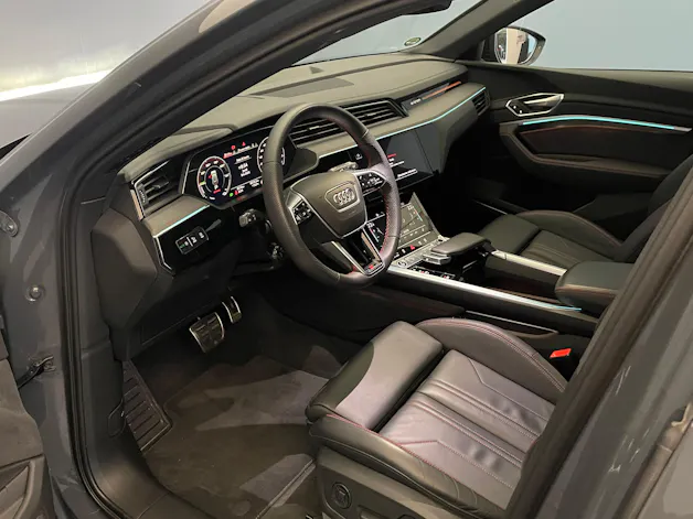 Audi Q8 e-tron 50 S Line quattro