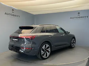 Audi Q8 e-tron 50 S Line quattro