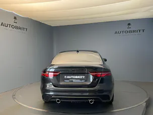 Jaguar XE 2.0 T 300 Sport AWD