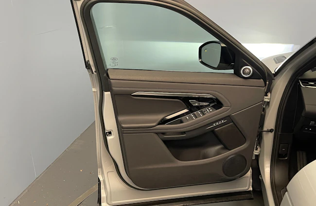 Vehicle image 5 Vehicle image 5