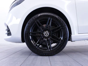 https://vehicle.imgix.net/4268786/db8fe85e-a127-4ab6-bf78-ea7c9b997b15.JPG