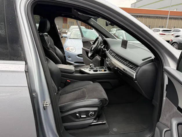 Audi Q7 3.0 V6 TDI quattro T-Tronic