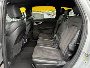 AUDI Q7 3.0 V6 TDI quattro T-Tronic