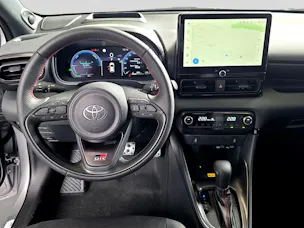 Toyota Yaris 1.5 VVT-i HSD GR Sport
