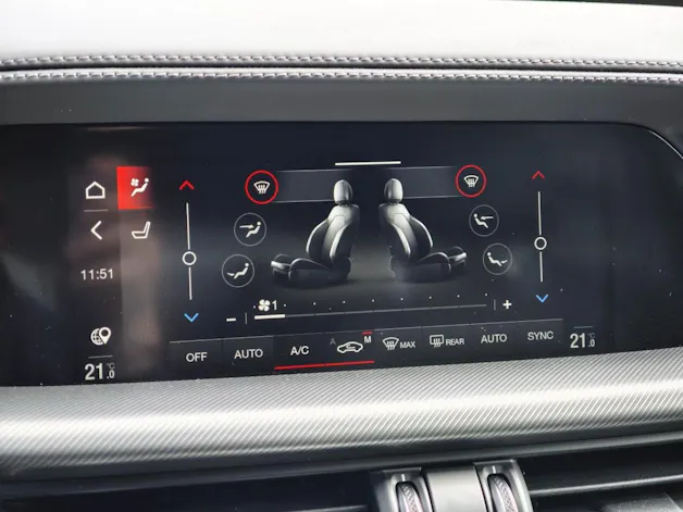 Alfa Romeo Stelvio 2.0 Q4 280 Veloce Pack Tow Hook