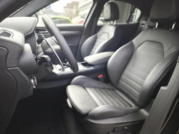 Alfa Romeo Stelvio 2.0 Q4 280 Veloce Pack Tow Hook