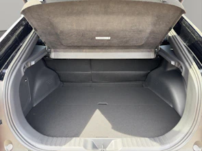 Fahrzeugbild TOYOTA C-HR+ Premium AWD