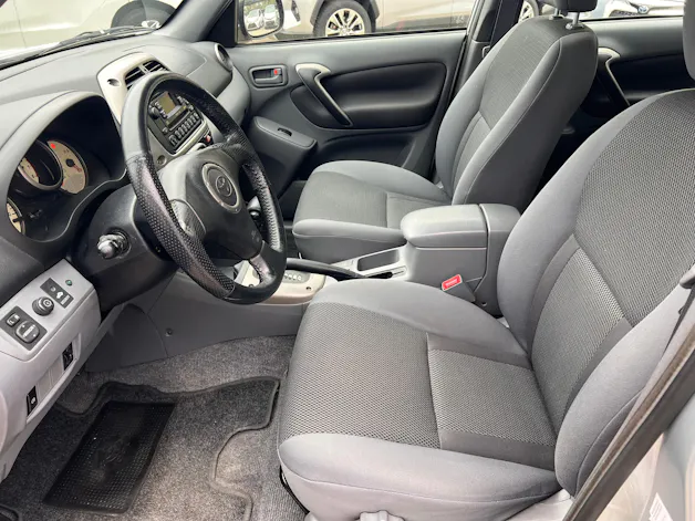 Toyota RAV4 2.0i-16V Linea Sol