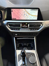 Fahrzeugbild BMW 330e xDrive SAG