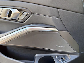 https://vehicle.imgix.net/4269596/79ddc6c0-c1c6-47ac-8b59-2526d52549b5.jpg