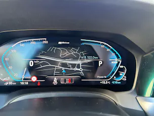 BMW 330e xDrive SAG