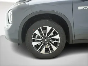 Mitsubishi Outlander 2.4 PHEV Invite 4x4