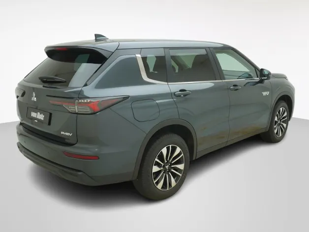 Mitsubishi Outlander 2.4 PHEV Invite 4x4