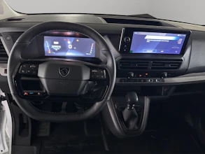 https://vehicle.imgix.net/4269630/cf30cdeb-c3e0-420a-90a6-56b07396dc50.jpg