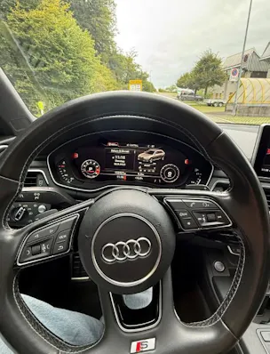 Audi S4 Avant 3.0 V6 TFSI quattro S-Tronic
