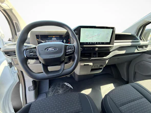 Fahrzeugbild FORD Transit C Van 320 L1 2.5 Duratec 233 Trend PHEV