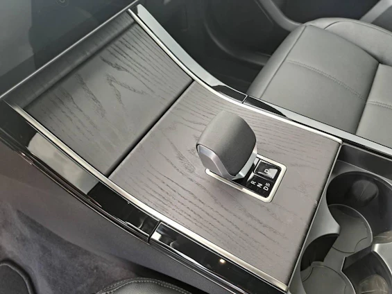 Vehicle image 14 Vehicle image 14