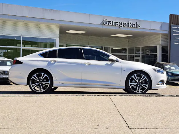 Opel Insignia Grand Sport 2.0 T 260cv Excellence 4x4