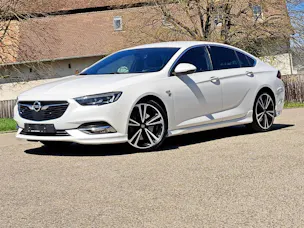 Opel Insignia Grand Sport 2.0 T 260cv Excellence 4x4