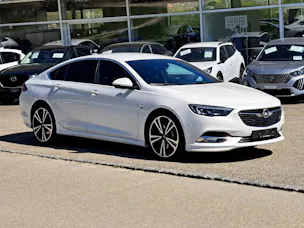 Opel Insignia Grand Sport 2.0 T 260cv Excellence 4x4