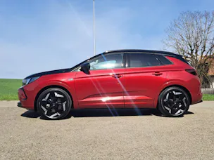 Opel Grandland 1.6 T PHEV 300cv GSE 4x4 (crochet)
