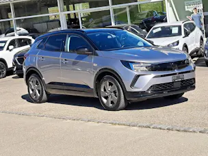 Opel Grandland 1.2 T GS Line 130cv (crochet)