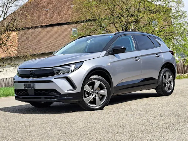 Opel Grandland 1.2 T GS Line 130cv (crochet)