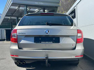 Škoda Superb 2.0 TDI 140 Elegance DSG S/S