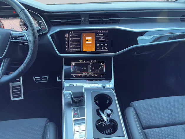 Audi A6 Avant 2.0 55 TFSI e S Line quattro S-Tronic