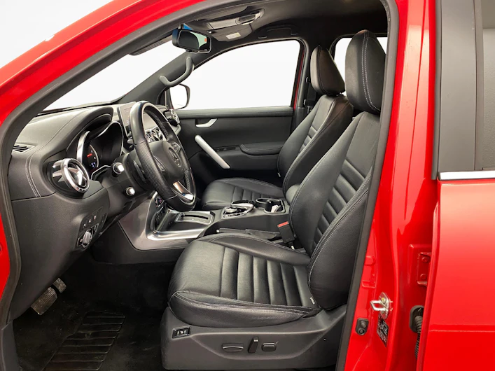 image du véhicule MERCEDES-BENZ X-CLASS