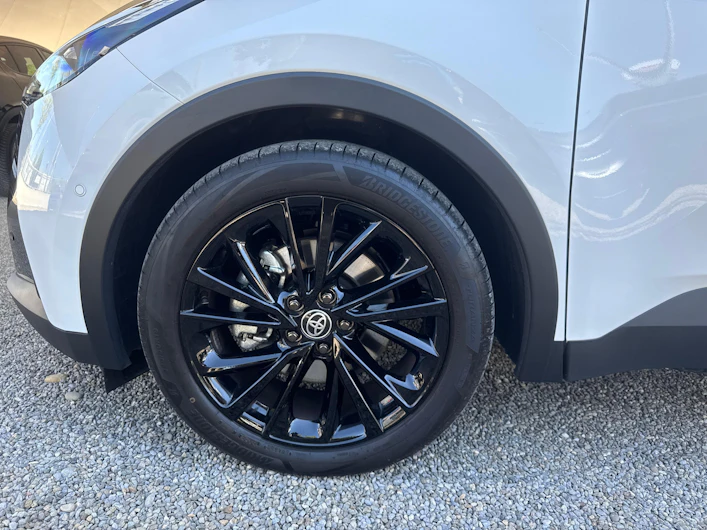Fahrzeugbild TOYOTA C-HR