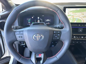 Fahrzeugbild TOYOTA C-HR 2.0 PHEV GR Sport