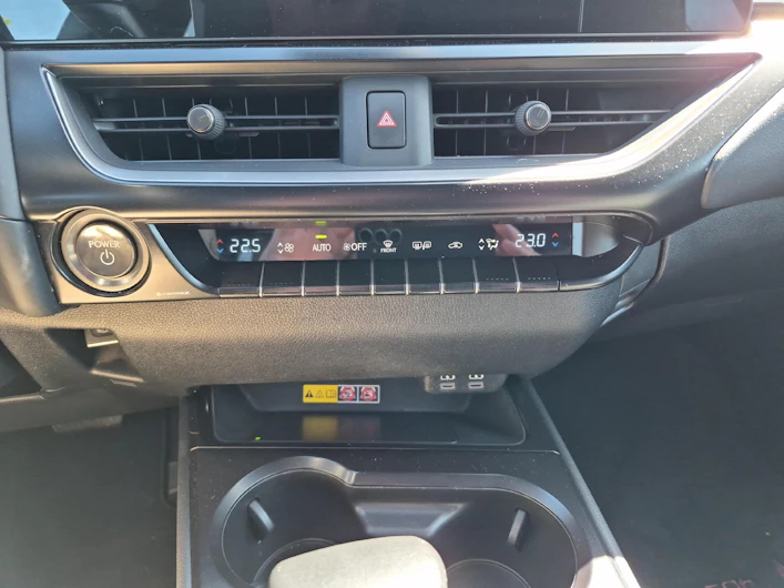 Fahrzeugbild LEXUS UX