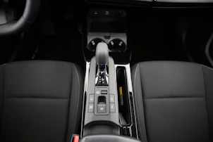 Fahrzeugbild TOYOTA Prius 2.0 Plug-In-Hybrid Style