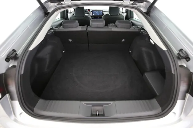 Toyota Prius 2.0 Plug-In-Hybrid Style