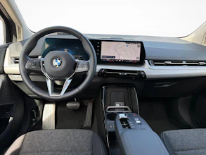 https://vehicle.imgix.net/4269930/cc7eebd3-9dbd-44fc-85e3-ea08d1a2c845.jpg