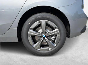 https://vehicle.imgix.net/4269930/d27949b4-1403-4e92-a0b6-8c2e91404af7.jpg
