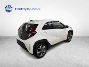https://vehicle.imgix.net/4270004/2dc00163-717a-467b-ad0b-1b678ee926ce.jpg