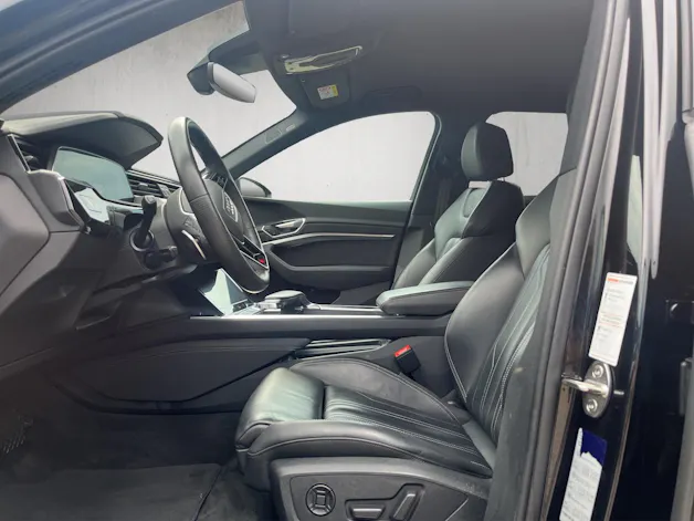 Audi e-tron S quattro