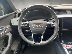Audi e-tron S quattro